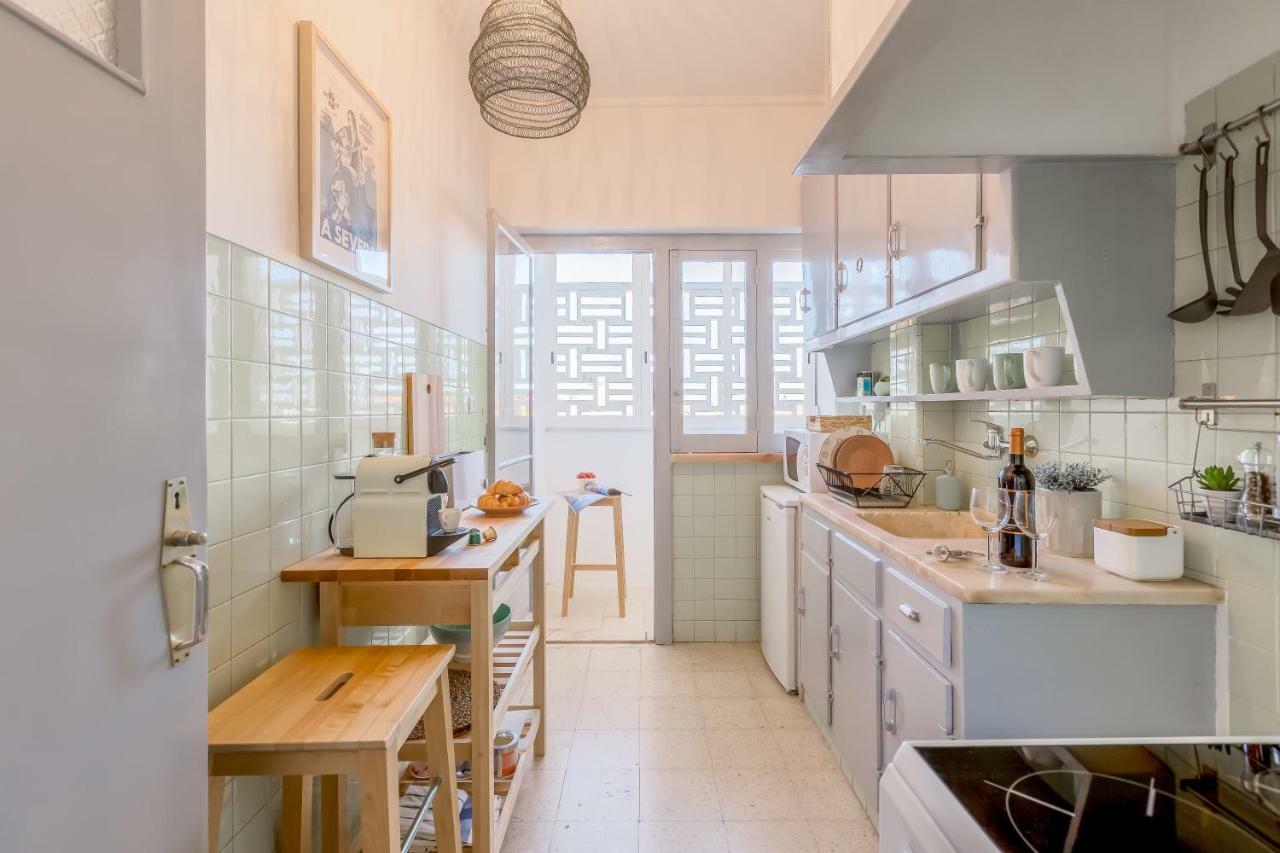 Renovated Sunny Apartment With Amazing Sunset Balcony , By Timecooler Lisbon Exterior photo