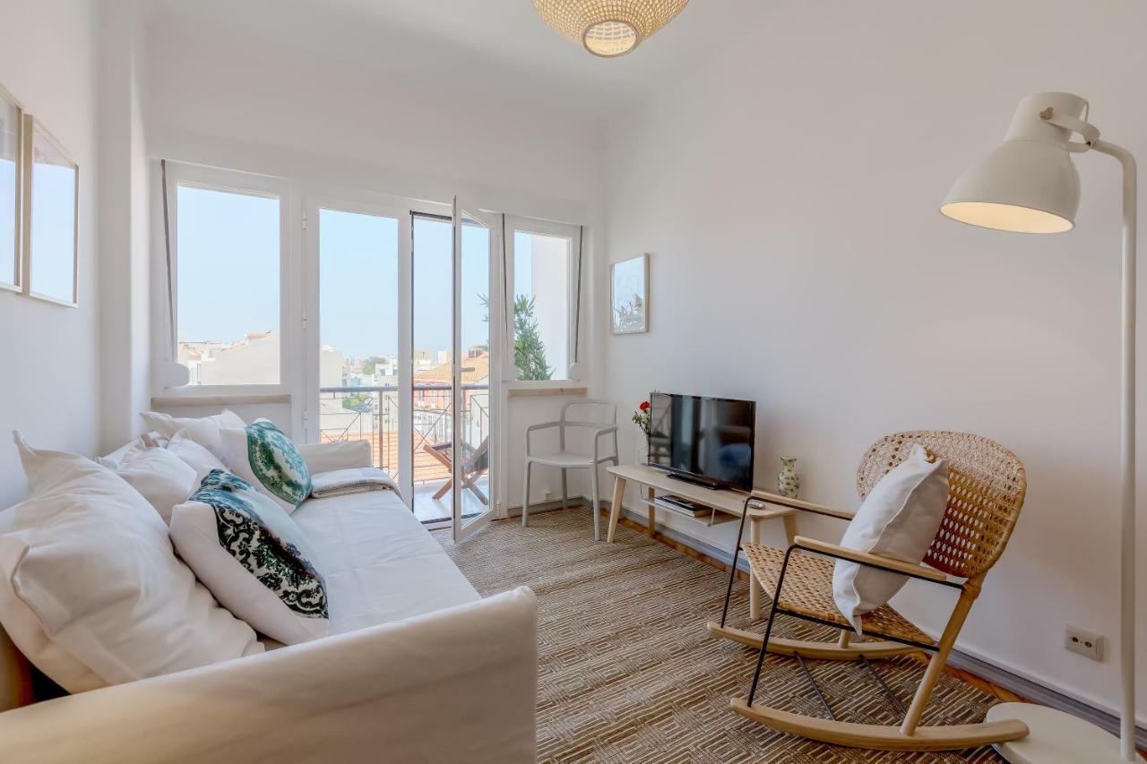 Renovated Sunny Apartment With Amazing Sunset Balcony , By Timecooler Lisbon Exterior photo